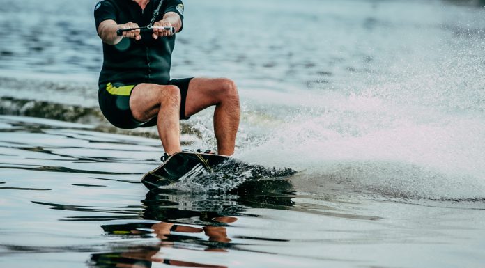 Verbazingwekkende wateractiviteiten die je echt moet proberen wakeboarden