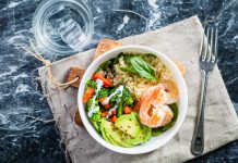 Sushibowl met garnalen sushibowl met garnalen